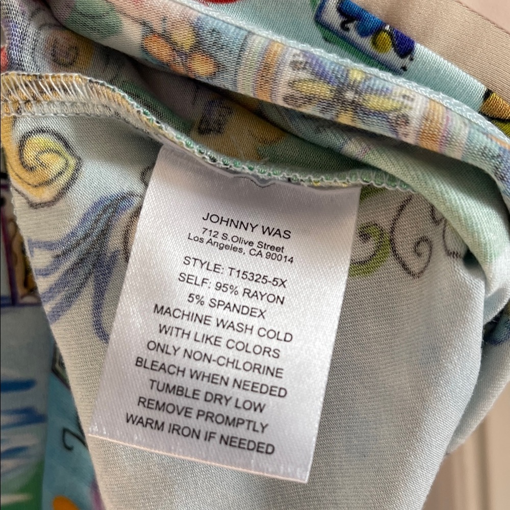 Johnny Was Floral Embroidered Top - Picture 3 of 4